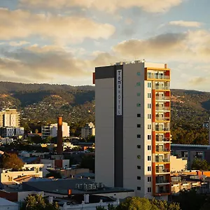 toms-court-hotel.adelaidehotels-au.com/